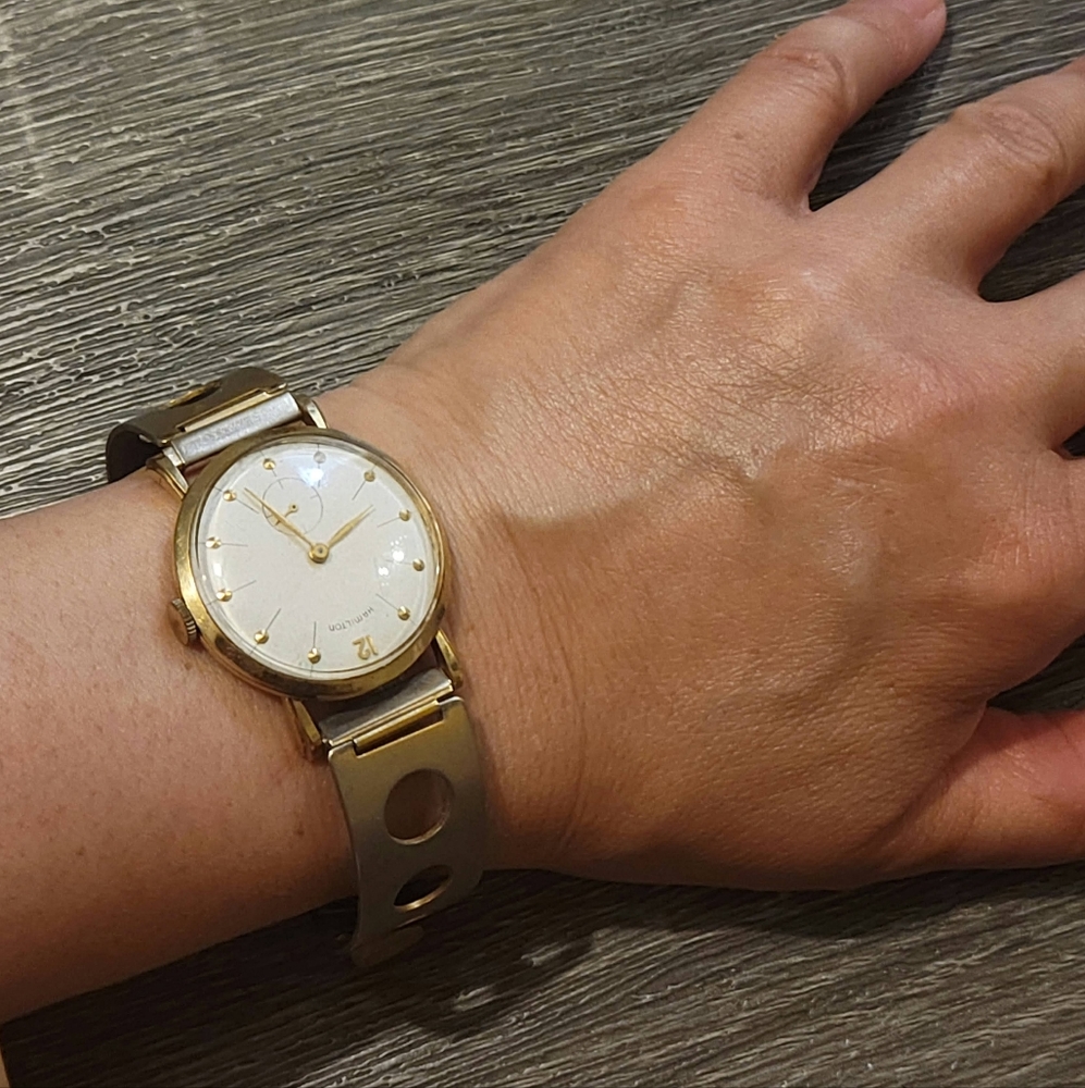 Hamilton real 14 karat Gold vintage 1950s men's unisex Watch Works